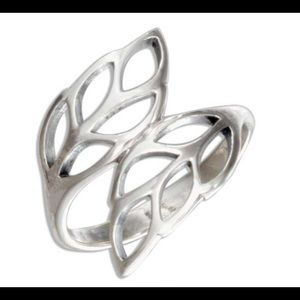 925 Sterling Silver Crossover Leaf Ring Size 5 3/4